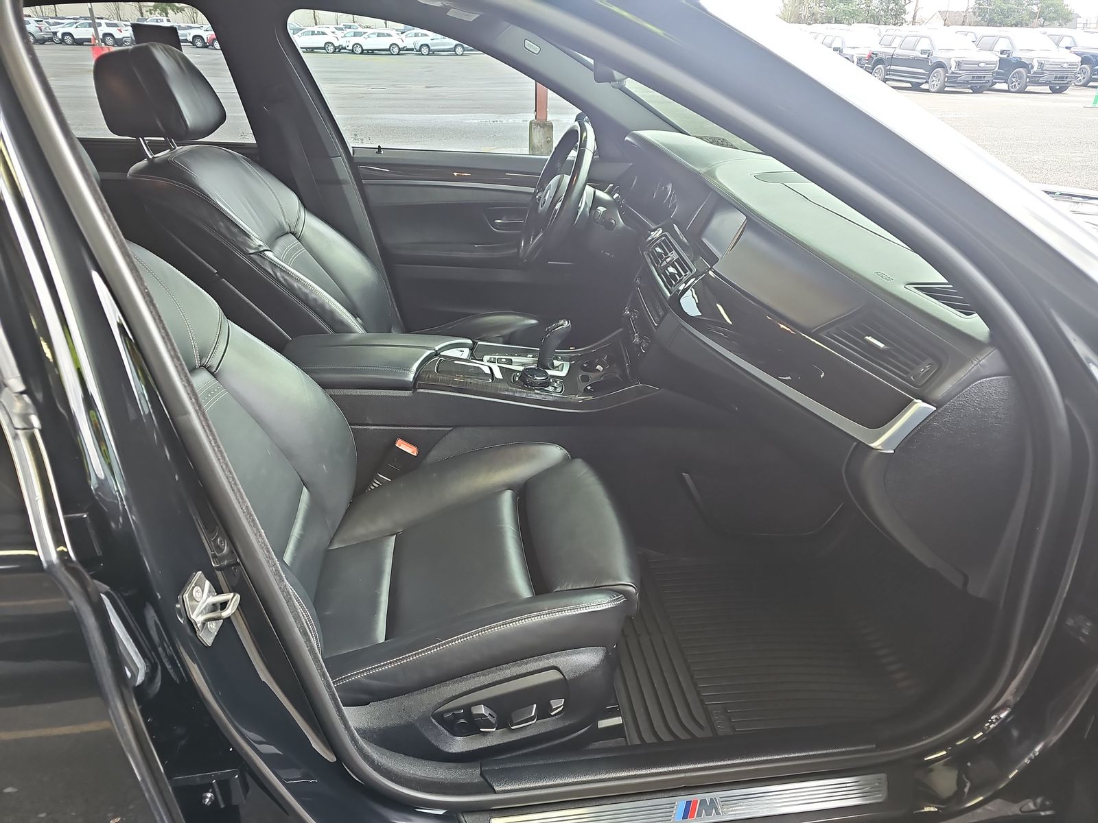 2015 BMW 5 Series 550i xDrive AWD