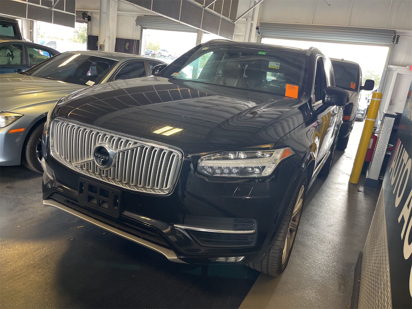 Volvo XC90 T6 Inscription 7-Passenger снимка Volvo XC90 T6 Inscription 7-Passenger