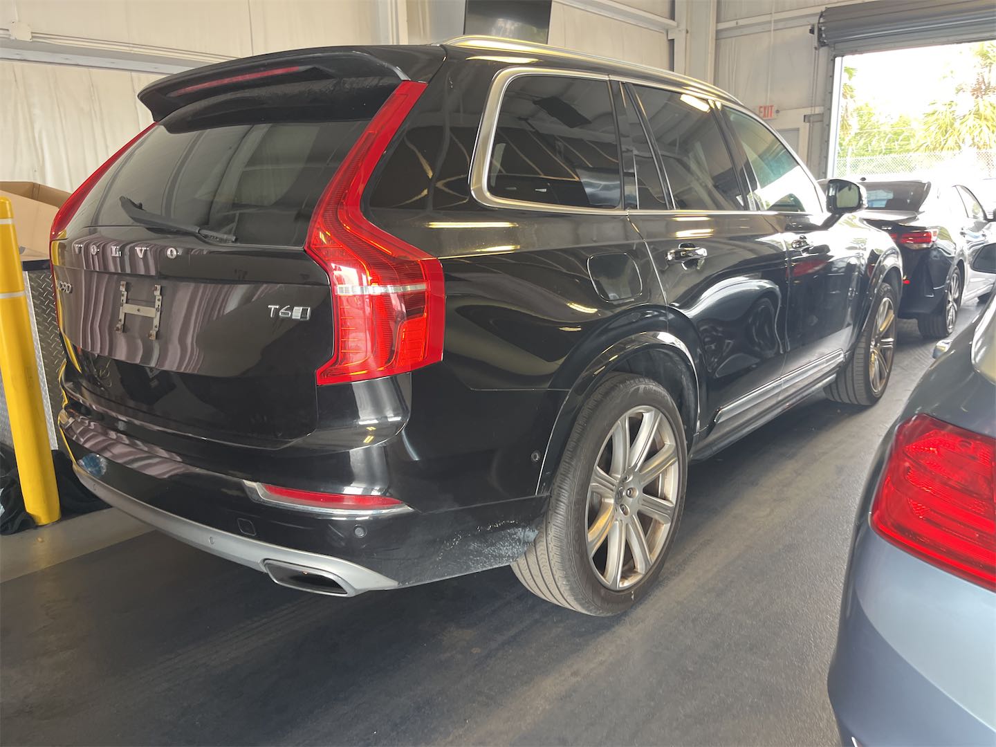 Volvo XC90 T6 Inscription 7-Passenger снимка Volvo XC90 T6 Inscription 7-Passenger