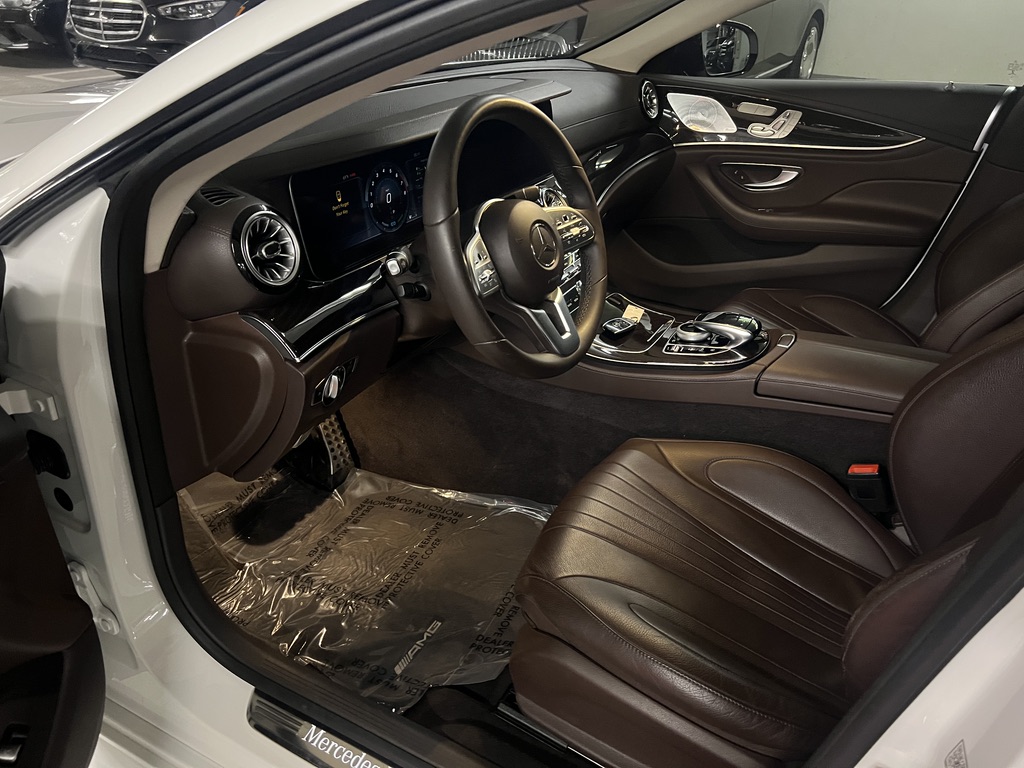 Mercedes-Benz CLS 450 снимка Mercedes-Benz CLS 450