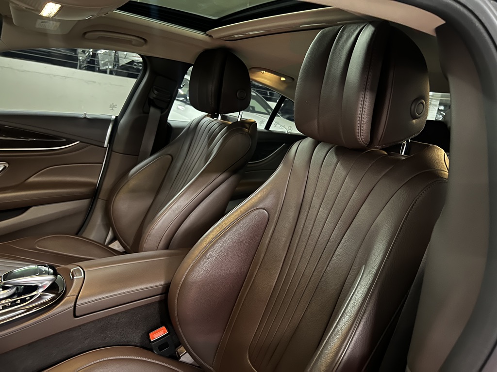 Mercedes-Benz CLS 450 снимка Mercedes-Benz CLS 450