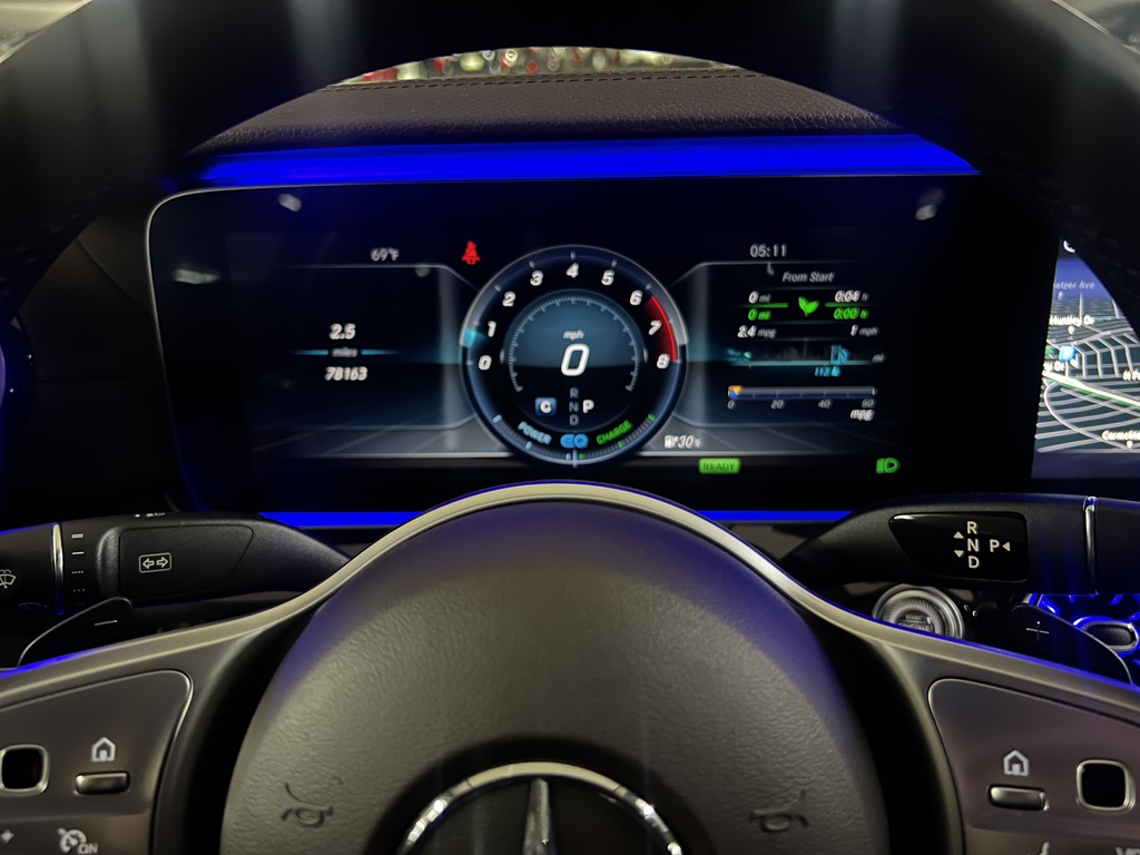 Mercedes-Benz CLS 450 снимка Mercedes-Benz CLS 450