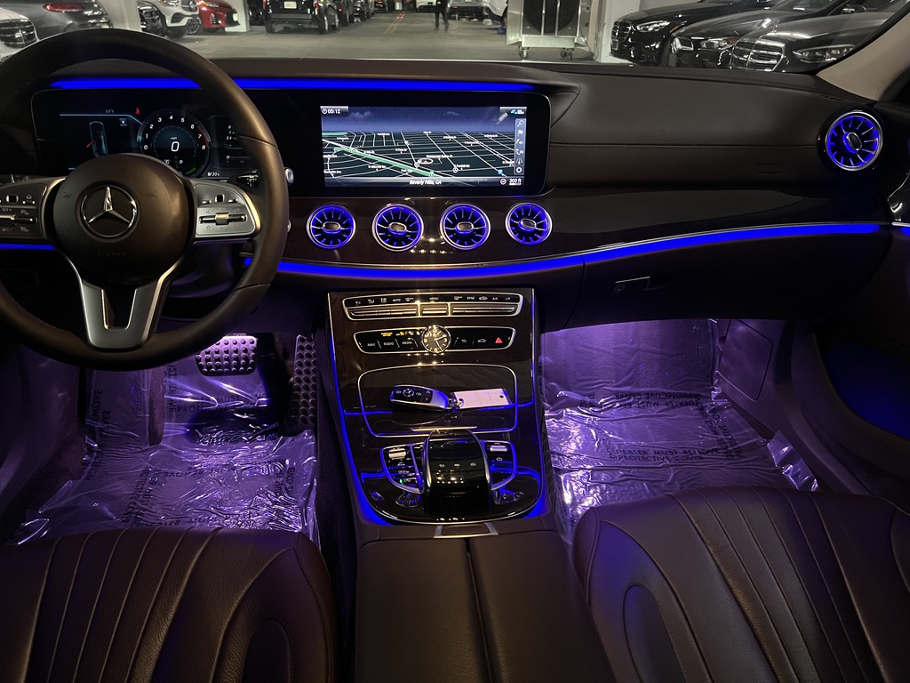 Mercedes-Benz CLS 450 снимка Mercedes-Benz CLS 450