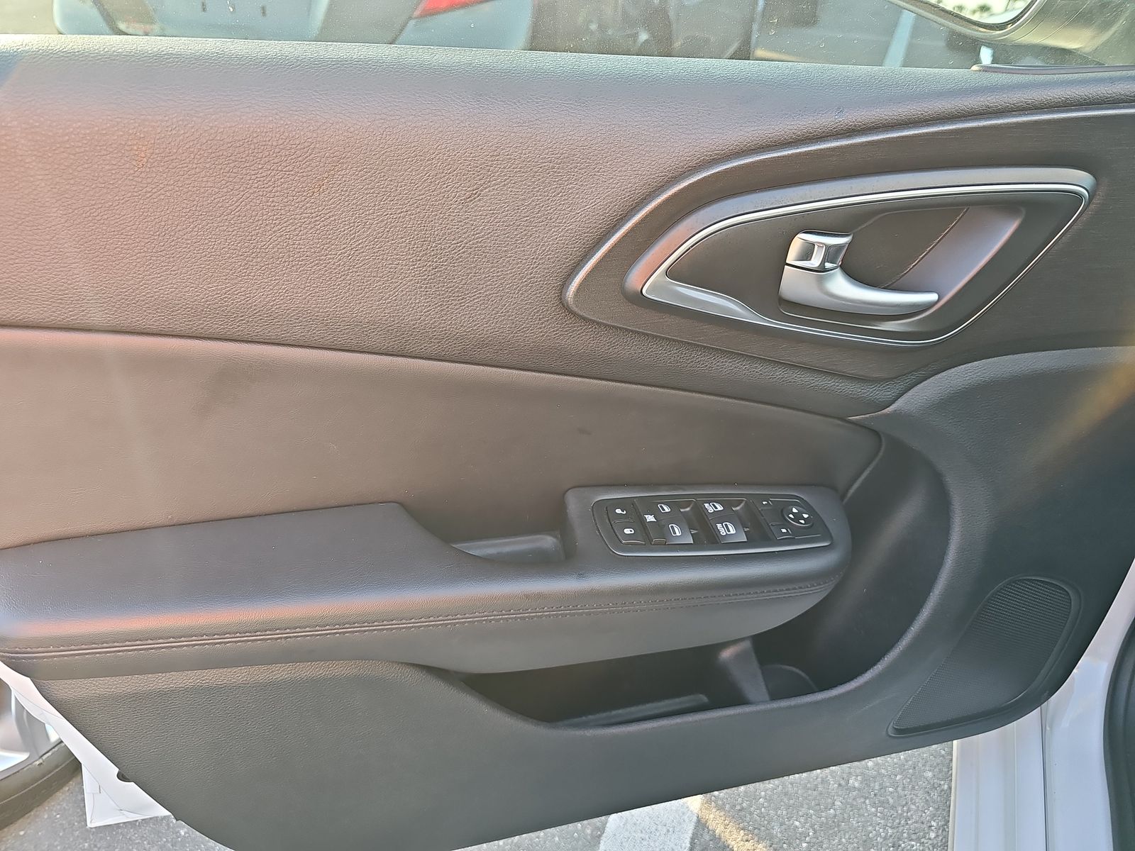 2017 Chrysler 200 Limited Platinum FWD