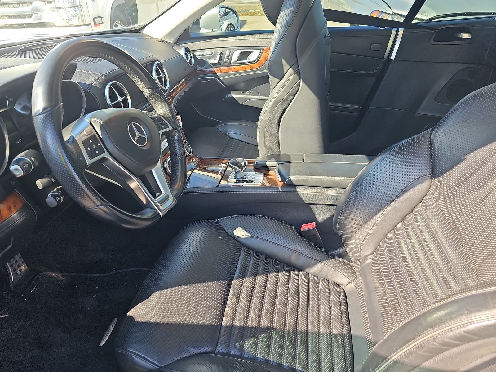 2016 Mercedes-Benz SL-Class SL 550 RWD