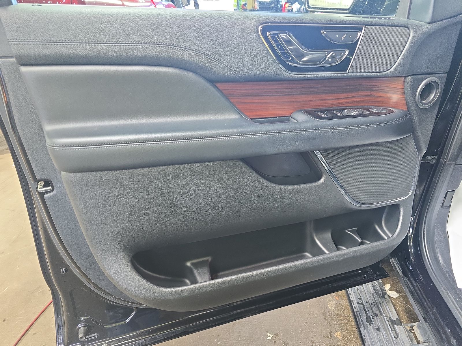 2020 Lincoln Navigator L Reserve RWD