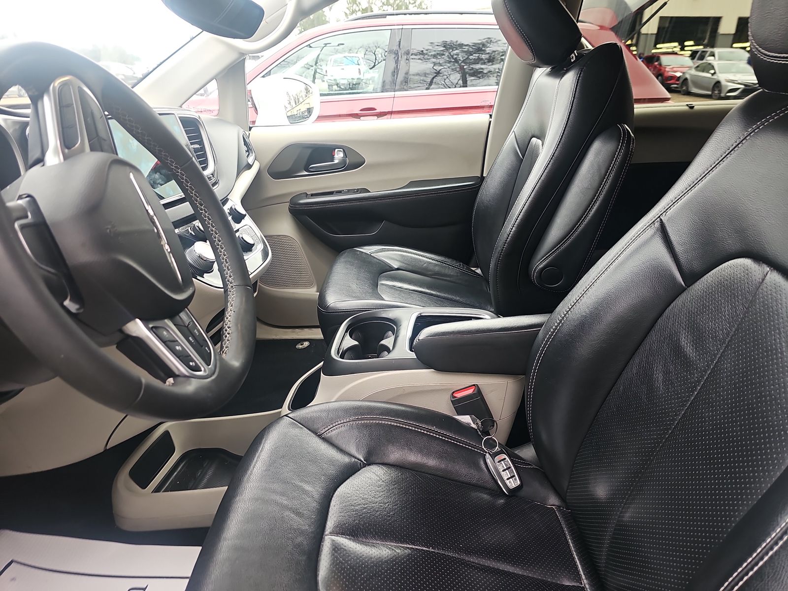 2022 Chrysler Pacifica Touring L FWD