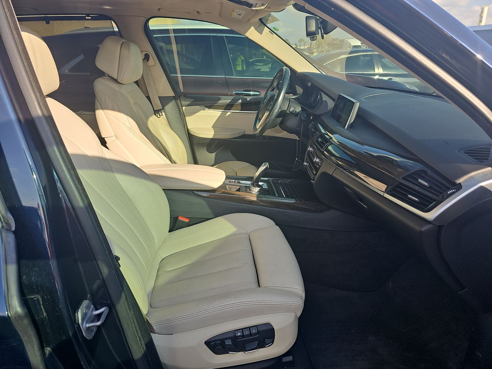 2015 BMW X5 xDrive50i AWD
