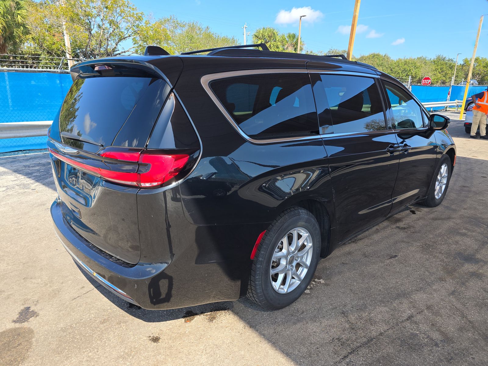 2022 Chrysler Pacifica Touring L FWD