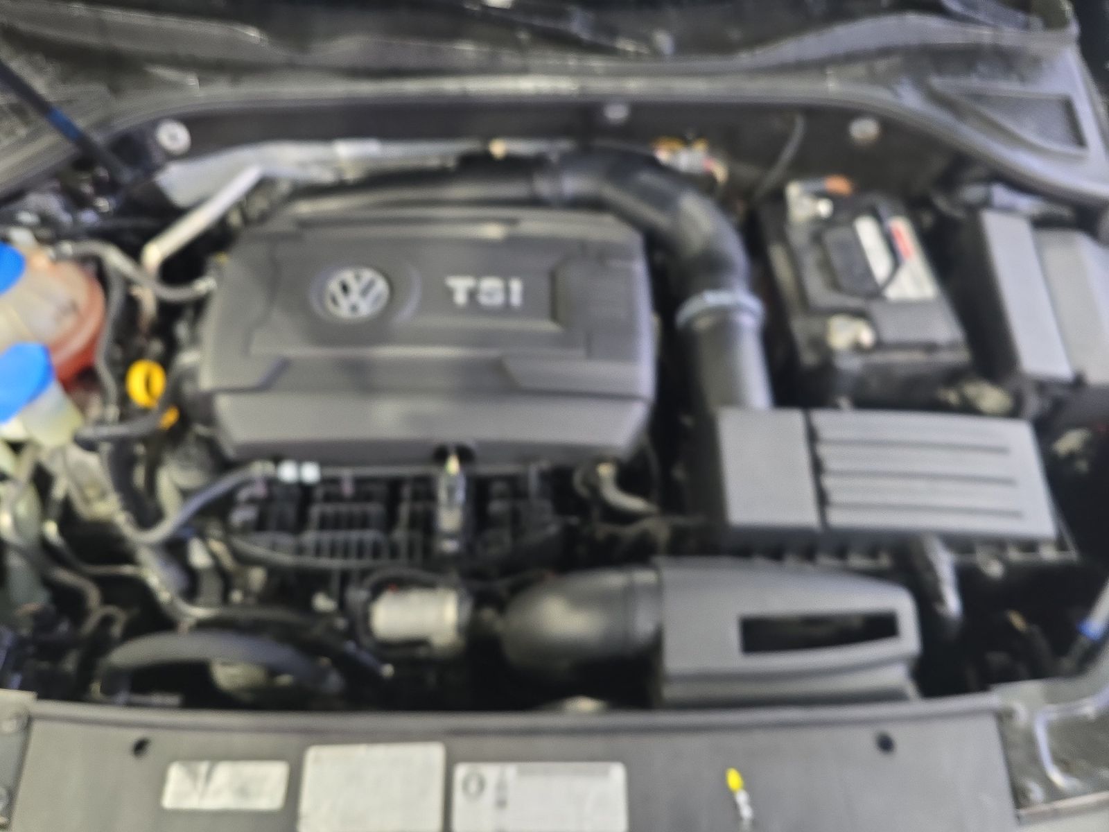 2017 Volkswagen Passat 1.8T R-Line FWD