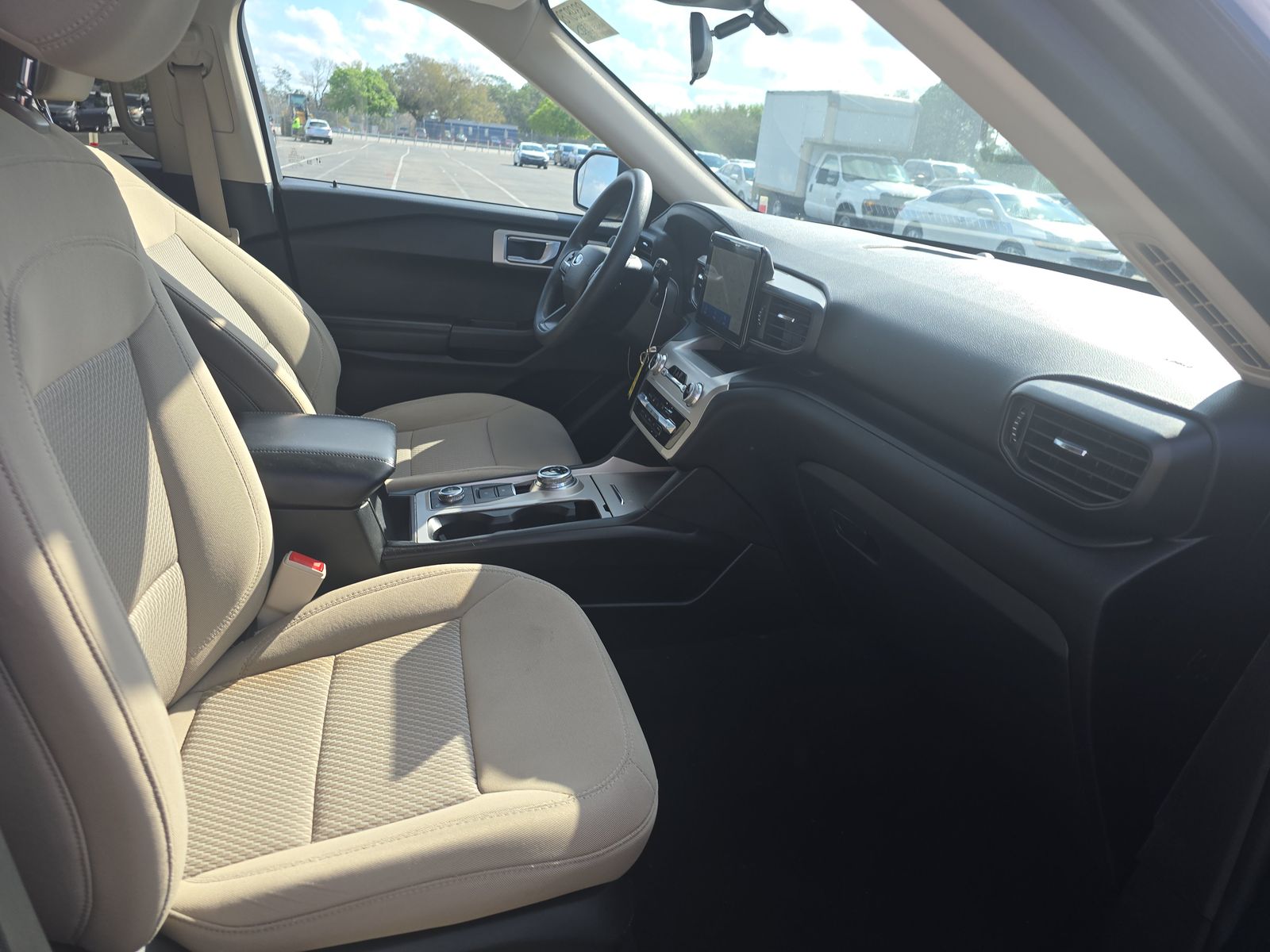 2022 Ford Explorer Base AWD