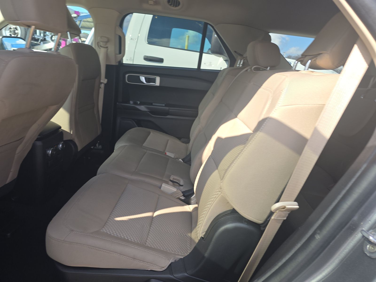 2022 Ford Explorer Base AWD