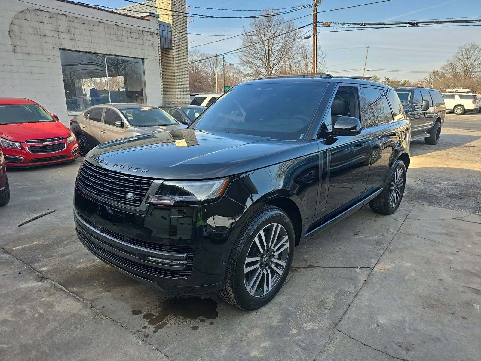 2025 Land Rover Range Rover SE AWD