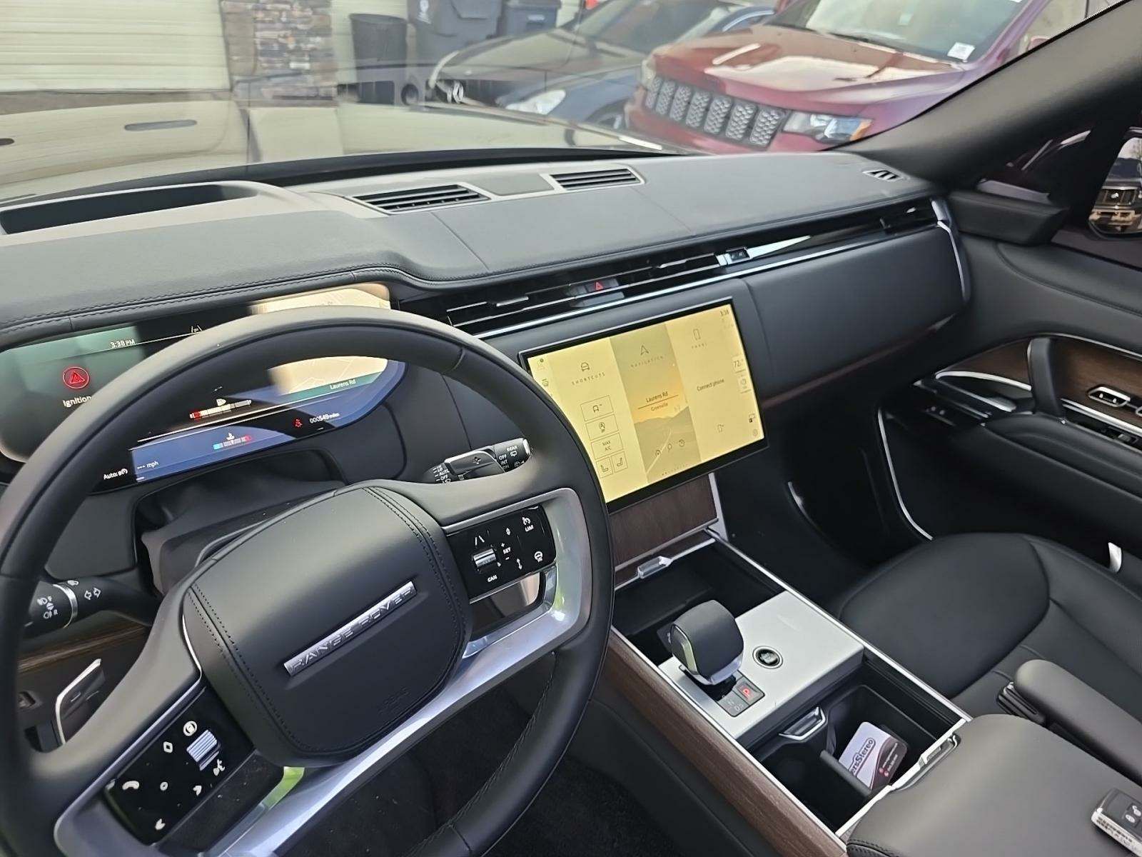 2025 Land Rover Range Rover SE AWD