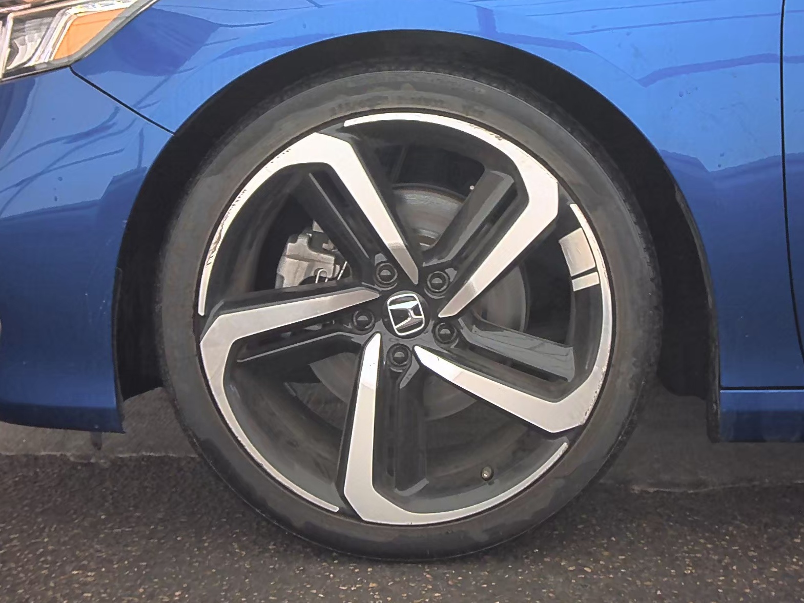 2019 Honda Accord Sedan Sport FWD