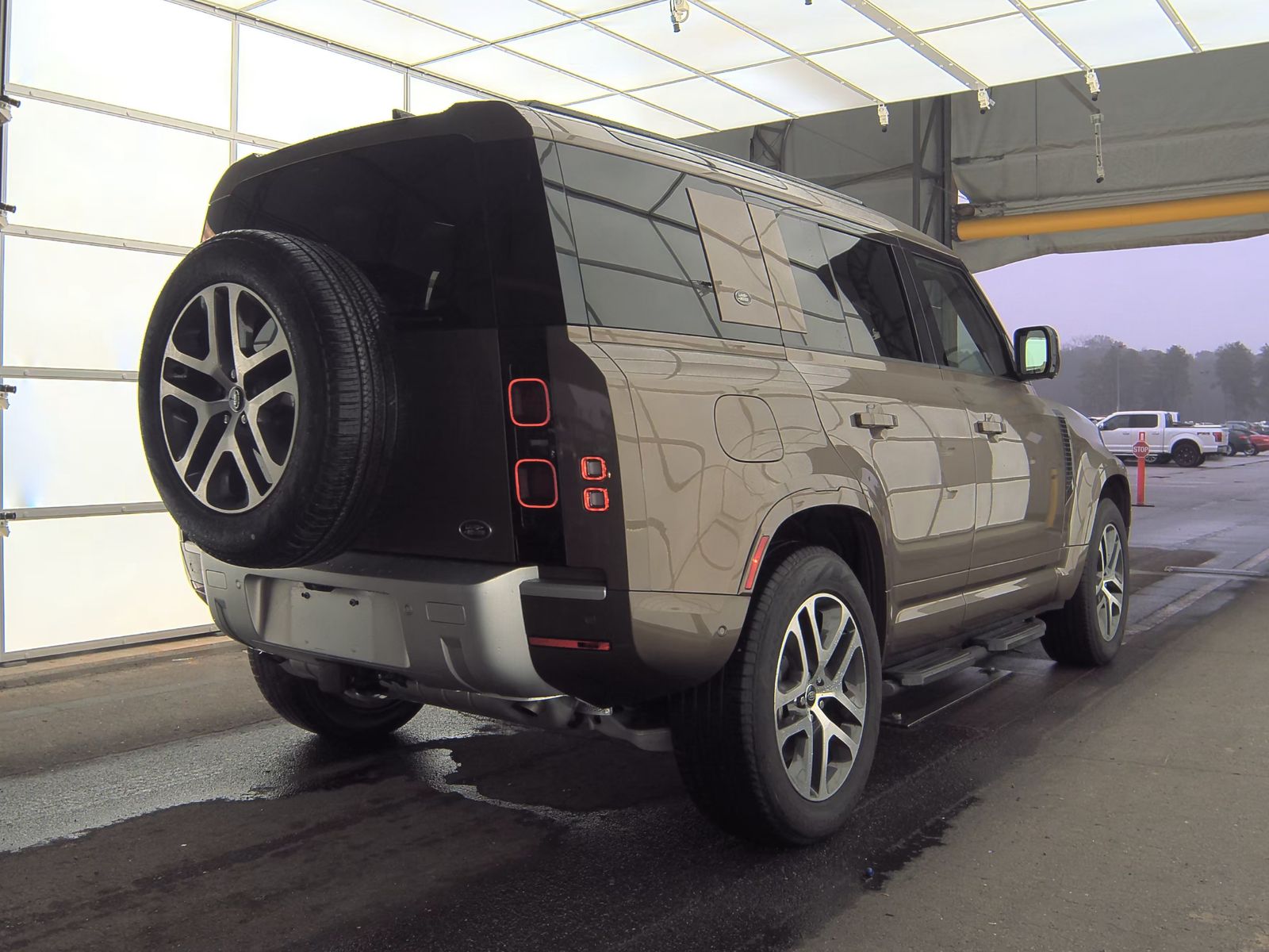 2022 Land Rover Defender 110 XS Edition AWD