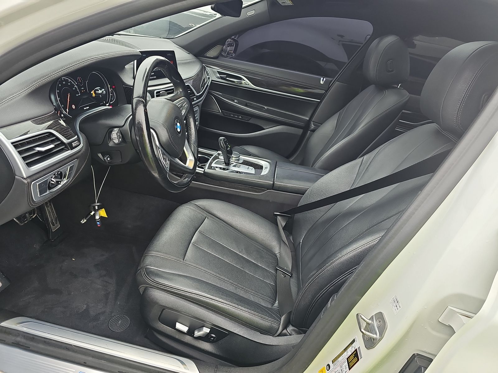 2019 BMW 7 Series 740i RWD