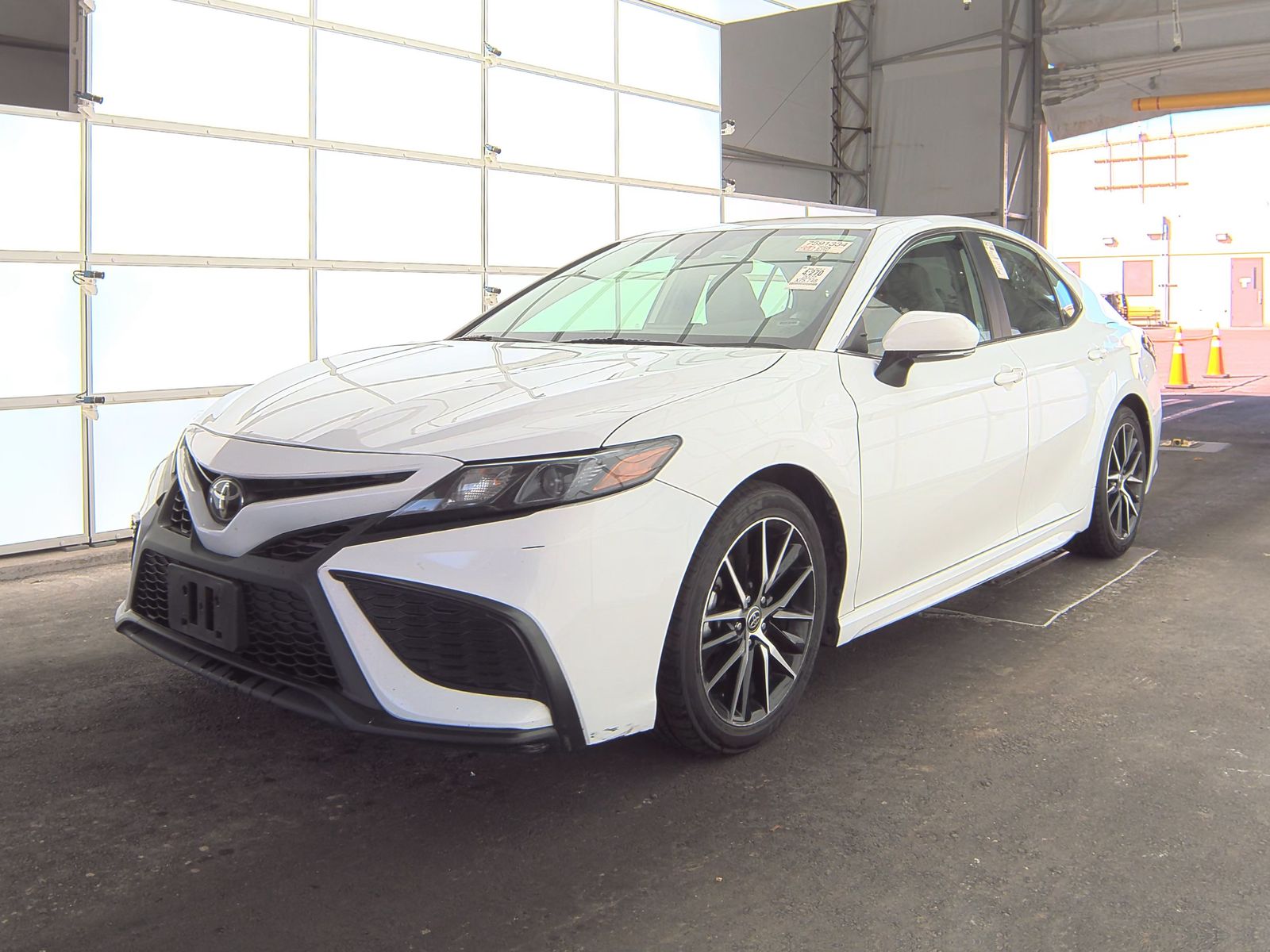 2022 Toyota Camry SE FWD