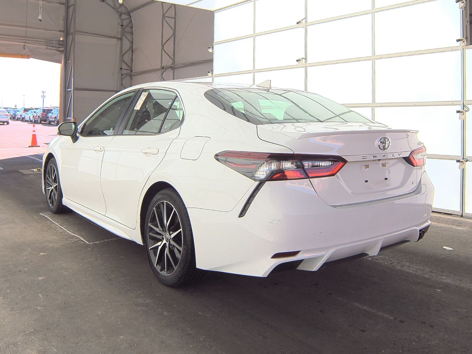 2022 Toyota Camry SE FWD