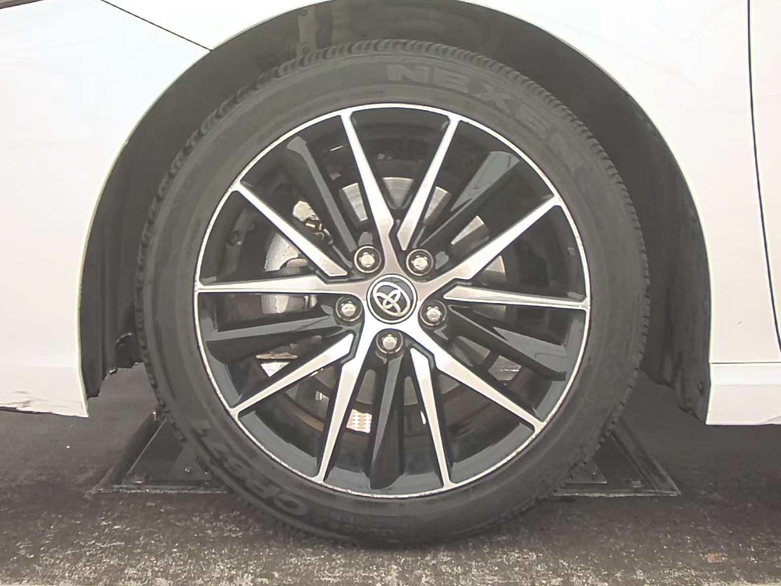 2022 Toyota Camry SE FWD