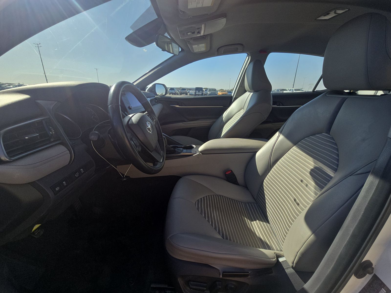 2022 Toyota Camry SE FWD