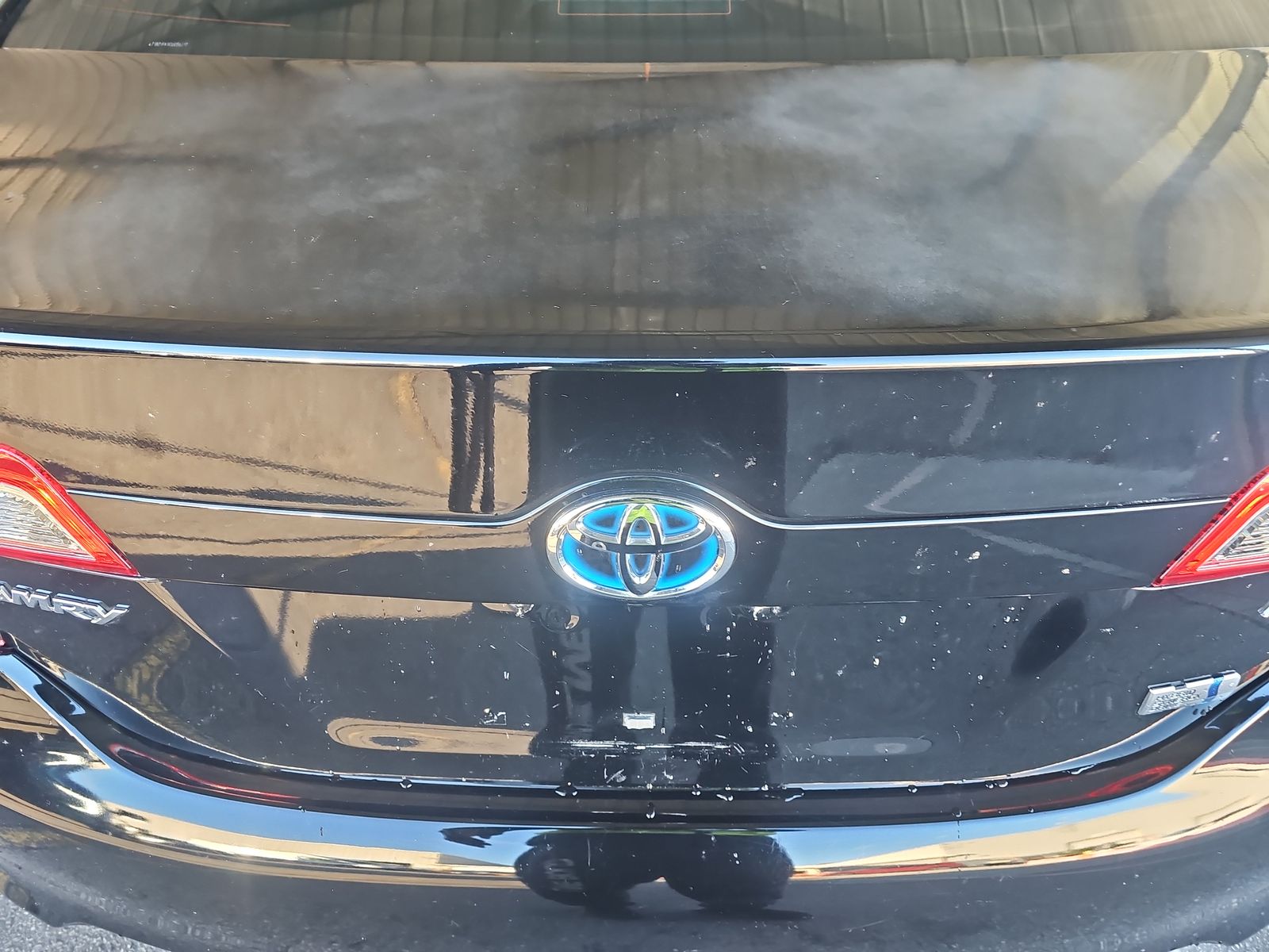 2012 Toyota Camry Hybrid LE FWD