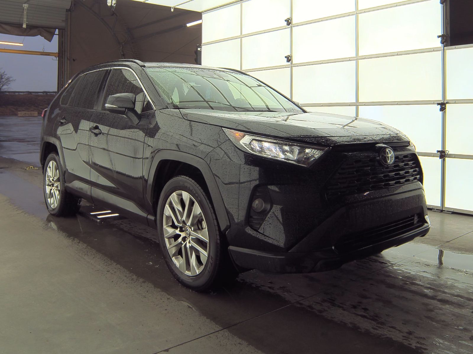2020 Toyota RAV4 XLE Premium FWD