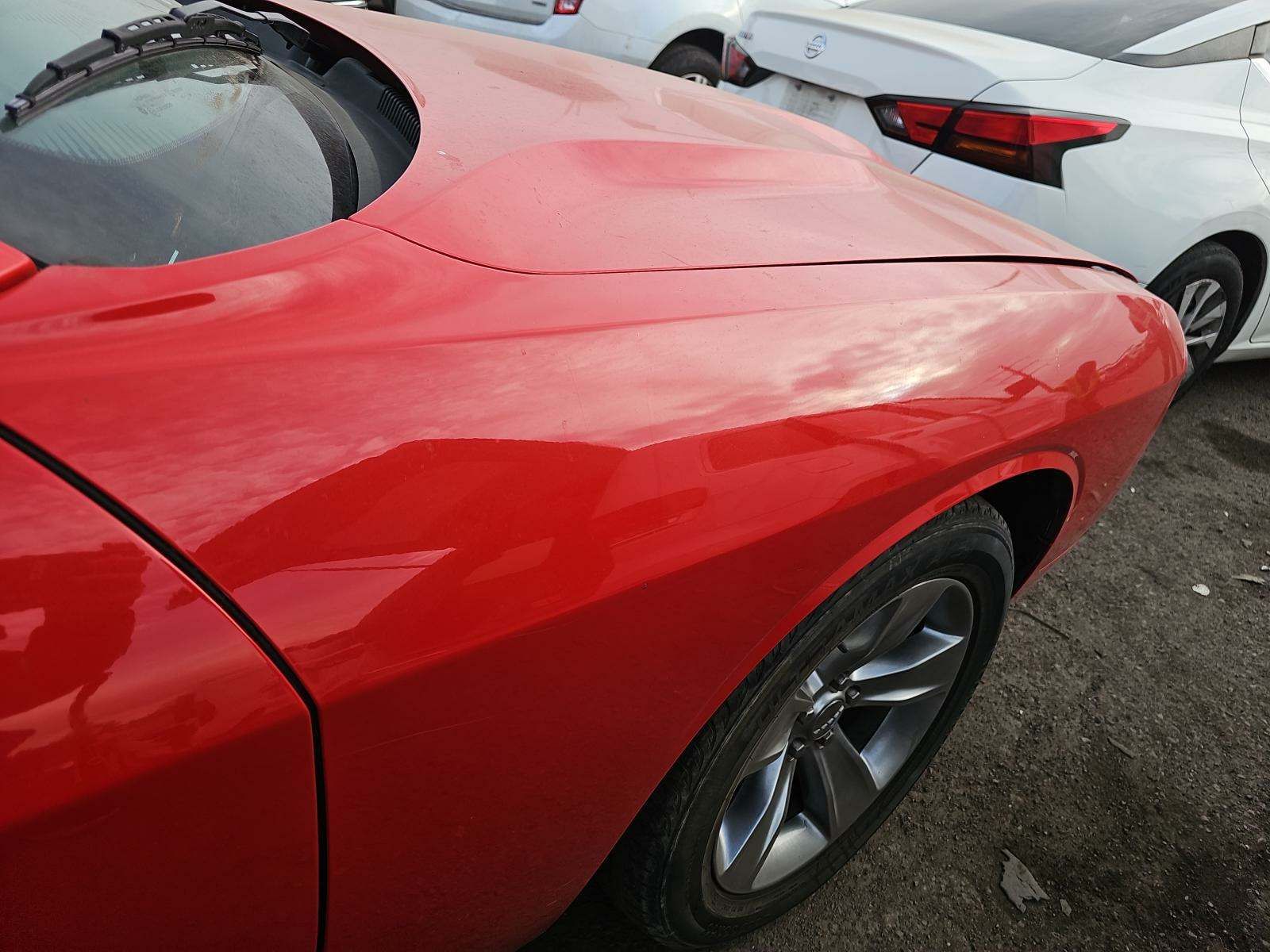 2016 Dodge Challenger SXT RWD