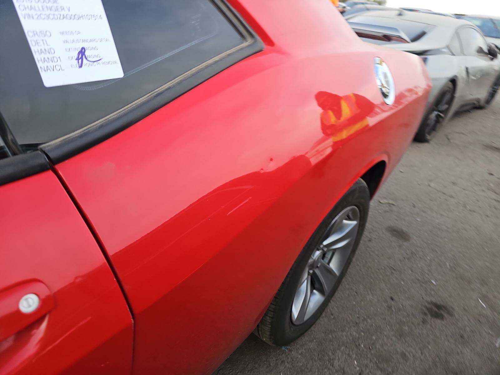 2016 Dodge Challenger SXT RWD