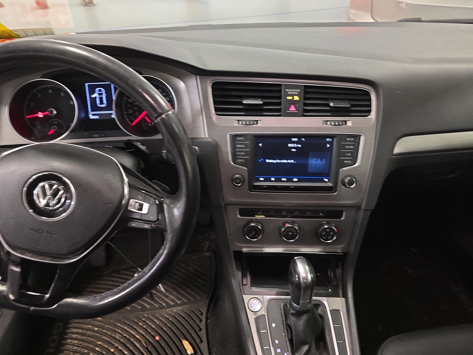 2017 Volkswagen Golf 1.8T SE FWD