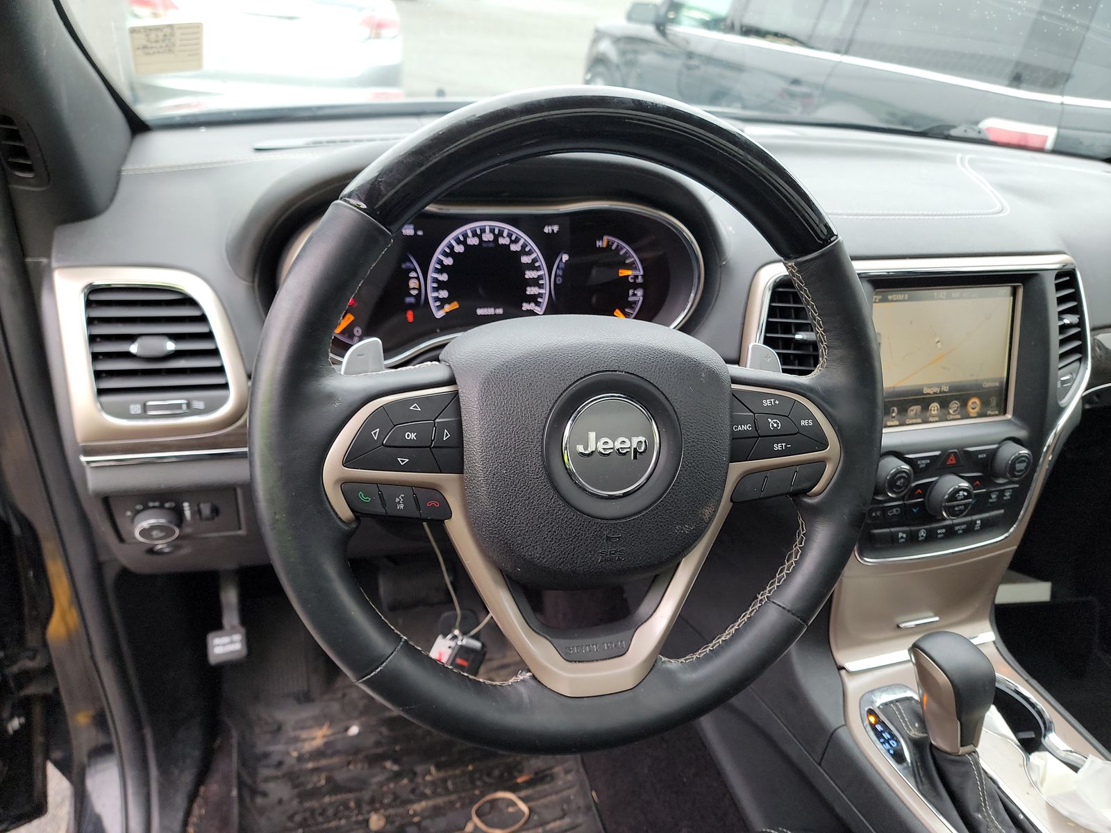 2017 Jeep Grand Cherokee Overland RWD
