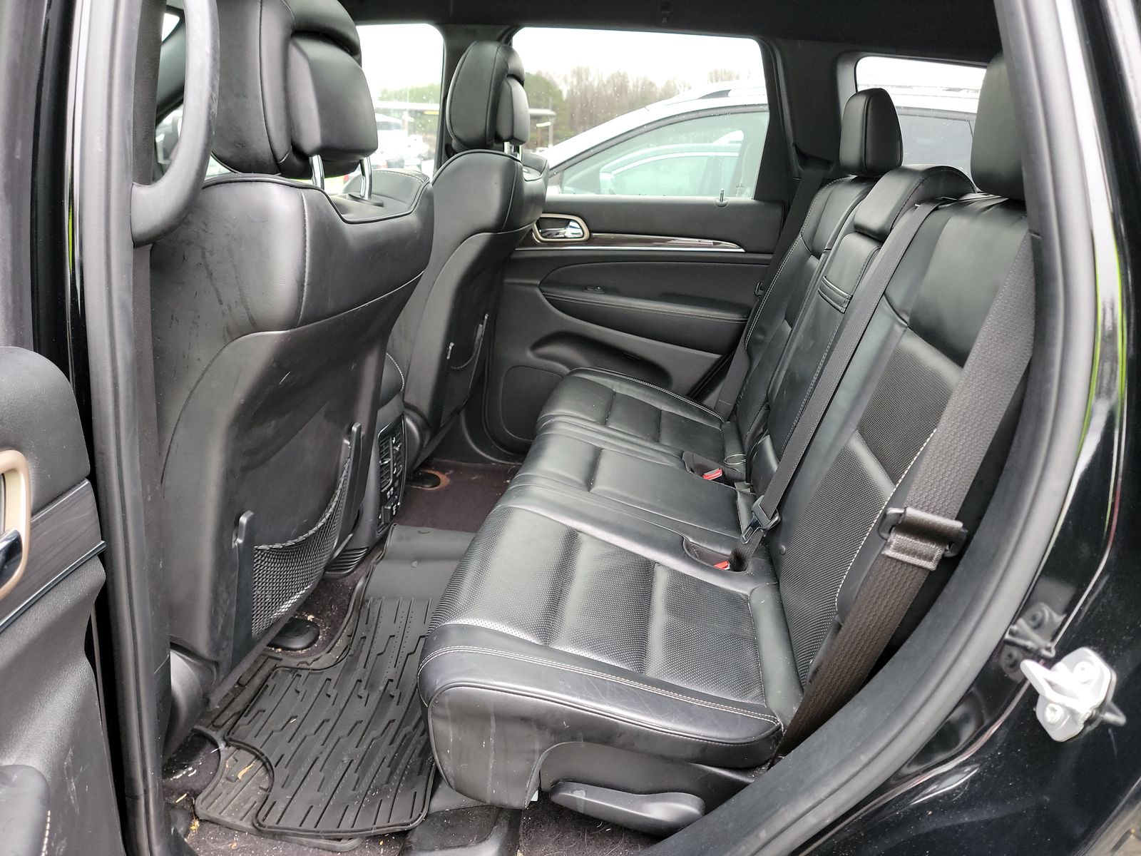 2017 Jeep Grand Cherokee Overland RWD