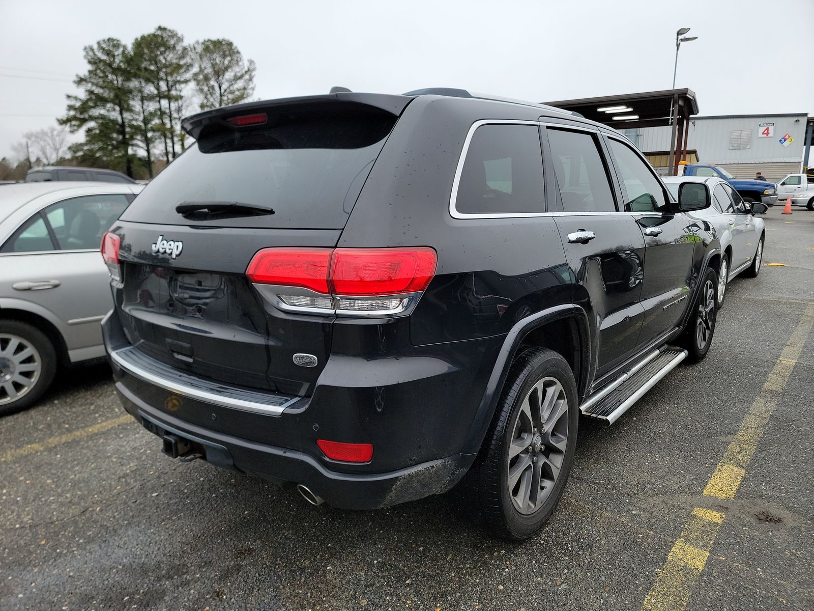 2017 Jeep Grand Cherokee Overland RWD