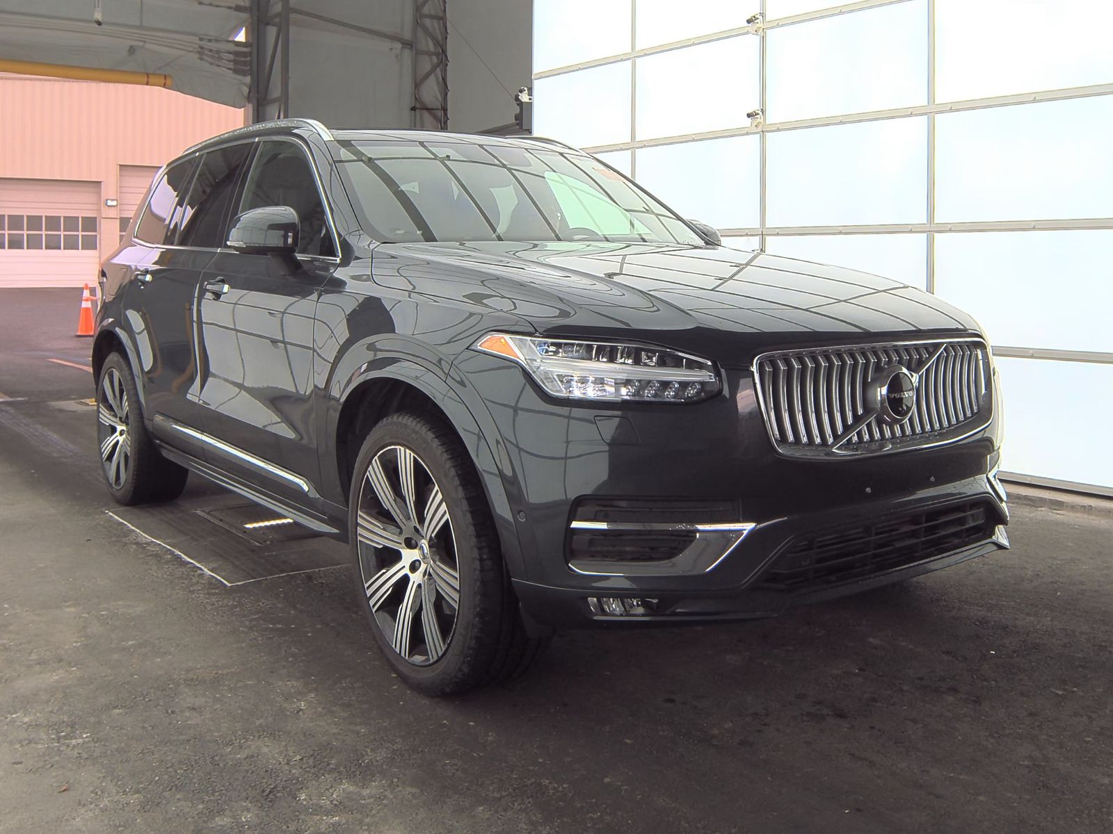 2022 Volvo XC90 T6 Inscription AWD