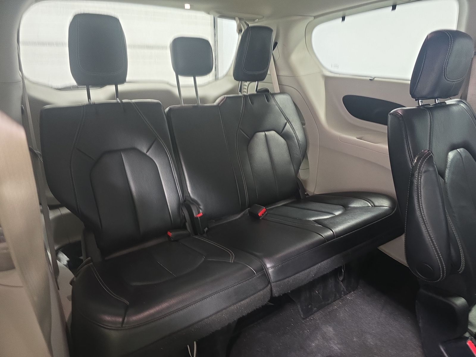 2022 Chrysler Pacifica Touring L FWD