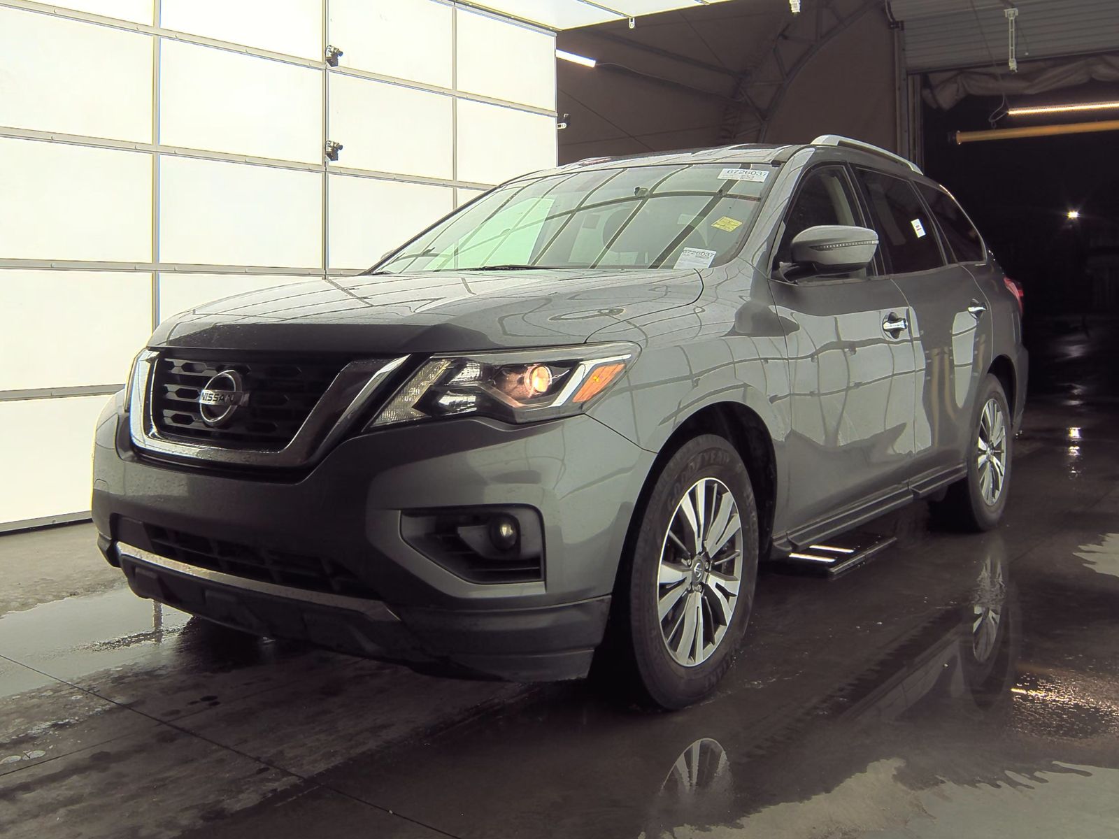 2019 Nissan Pathfinder SV FWD