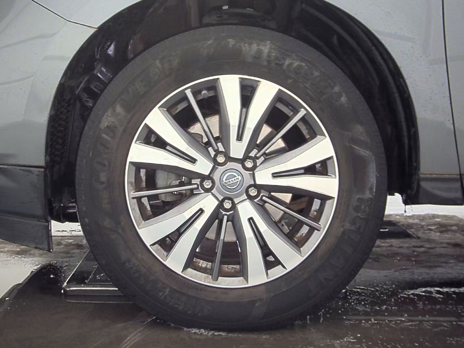 2019 Nissan Pathfinder SV FWD