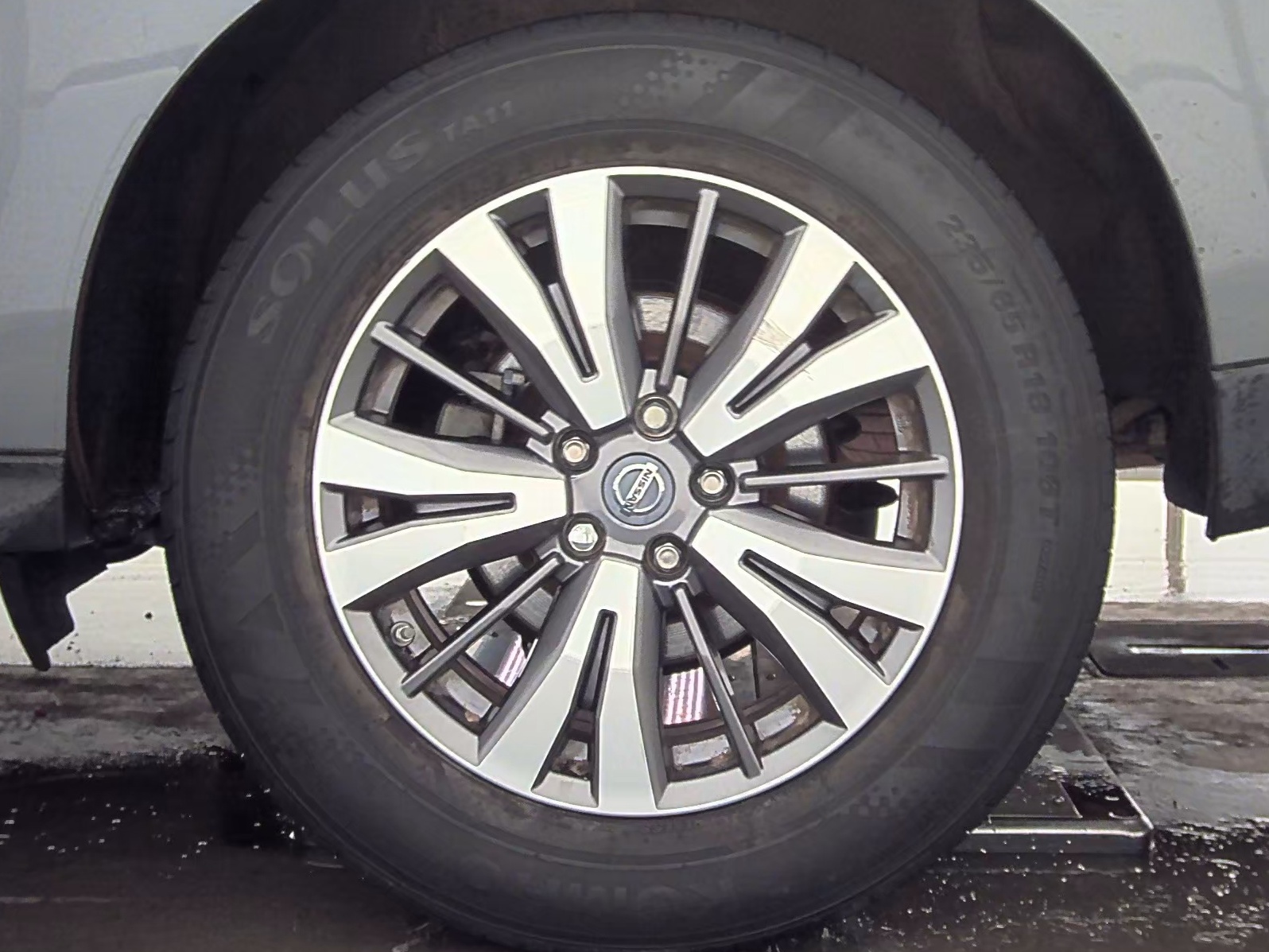 2019 Nissan Pathfinder SV FWD