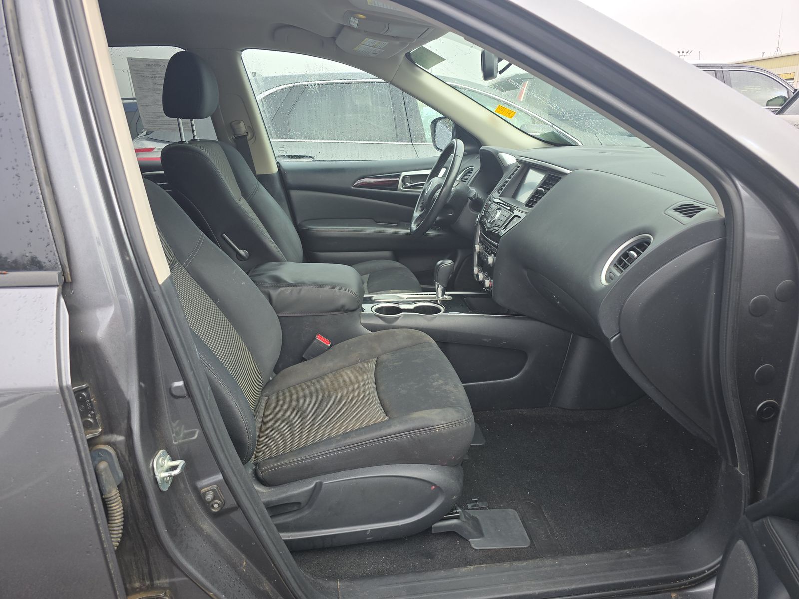 2019 Nissan Pathfinder SV FWD