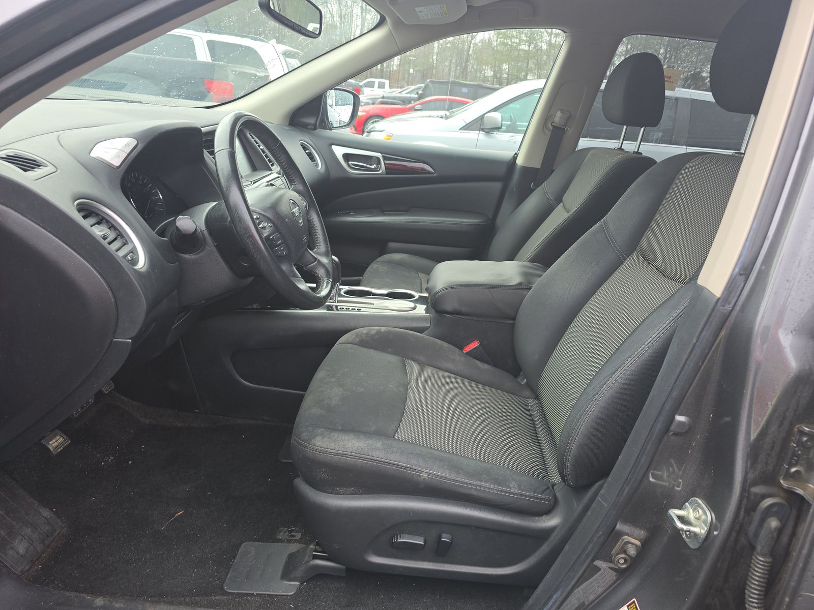 2019 Nissan Pathfinder SV FWD