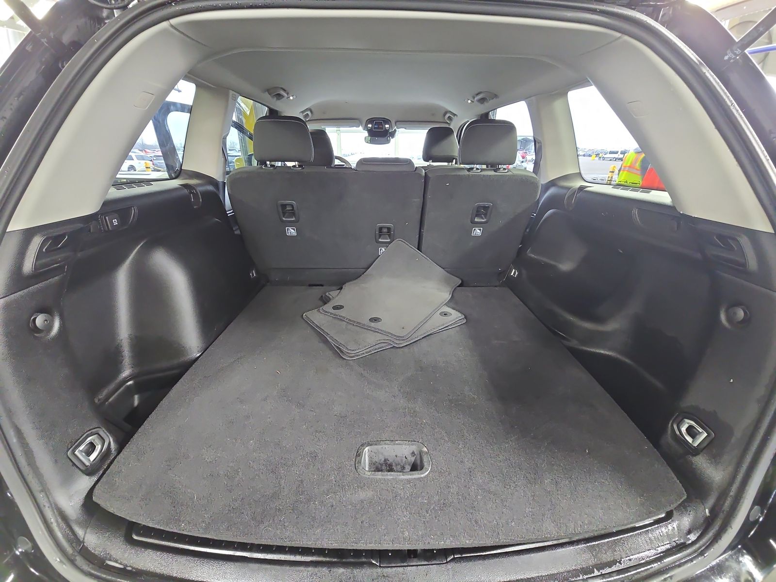 2023 Jeep Grand Cherokee Laredo AWD