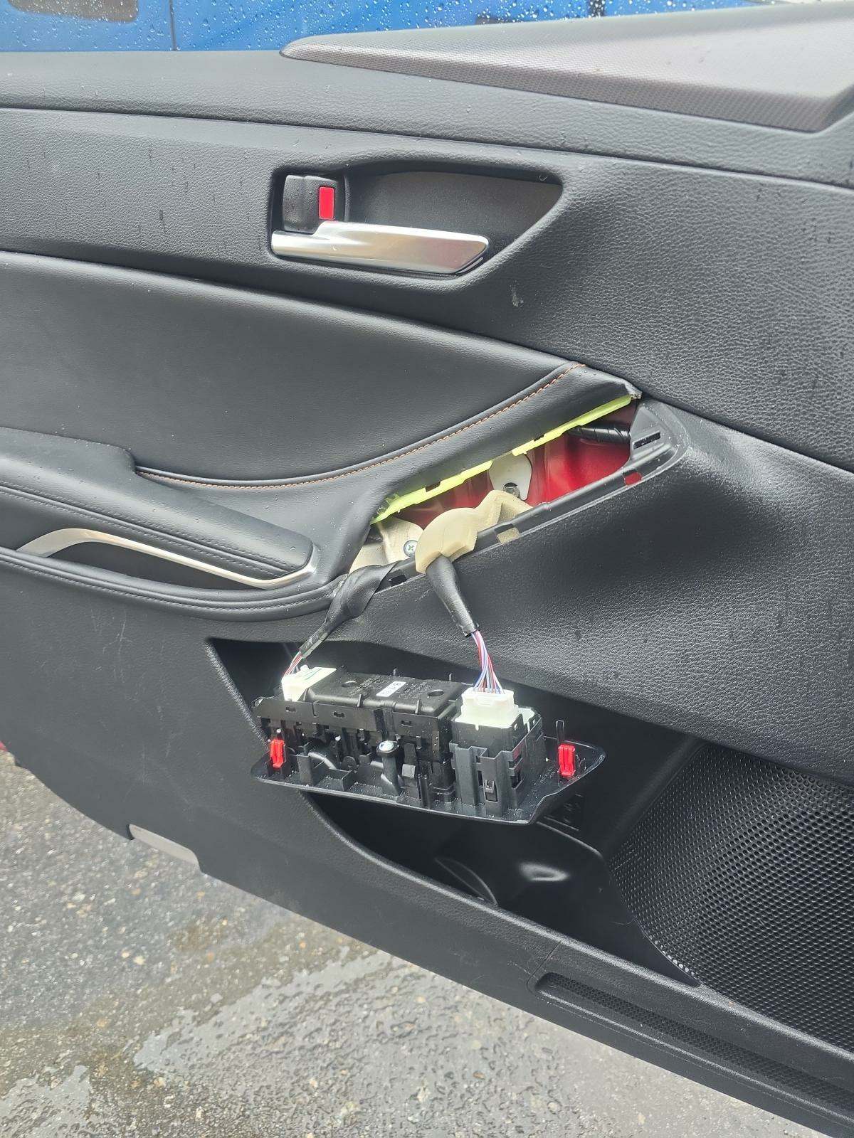 2021 Toyota Avalon Hybrid XSE FWD