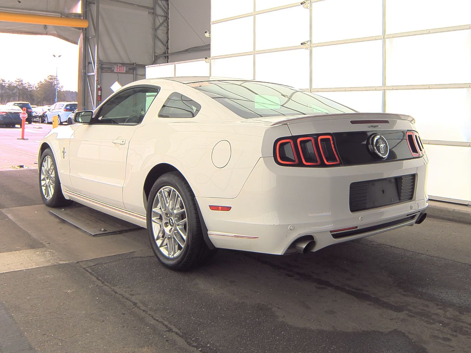 2013 Ford Mustang V6 Premium RWD