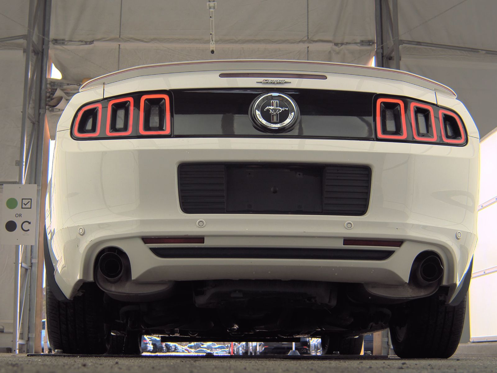 2013 Ford Mustang V6 Premium RWD