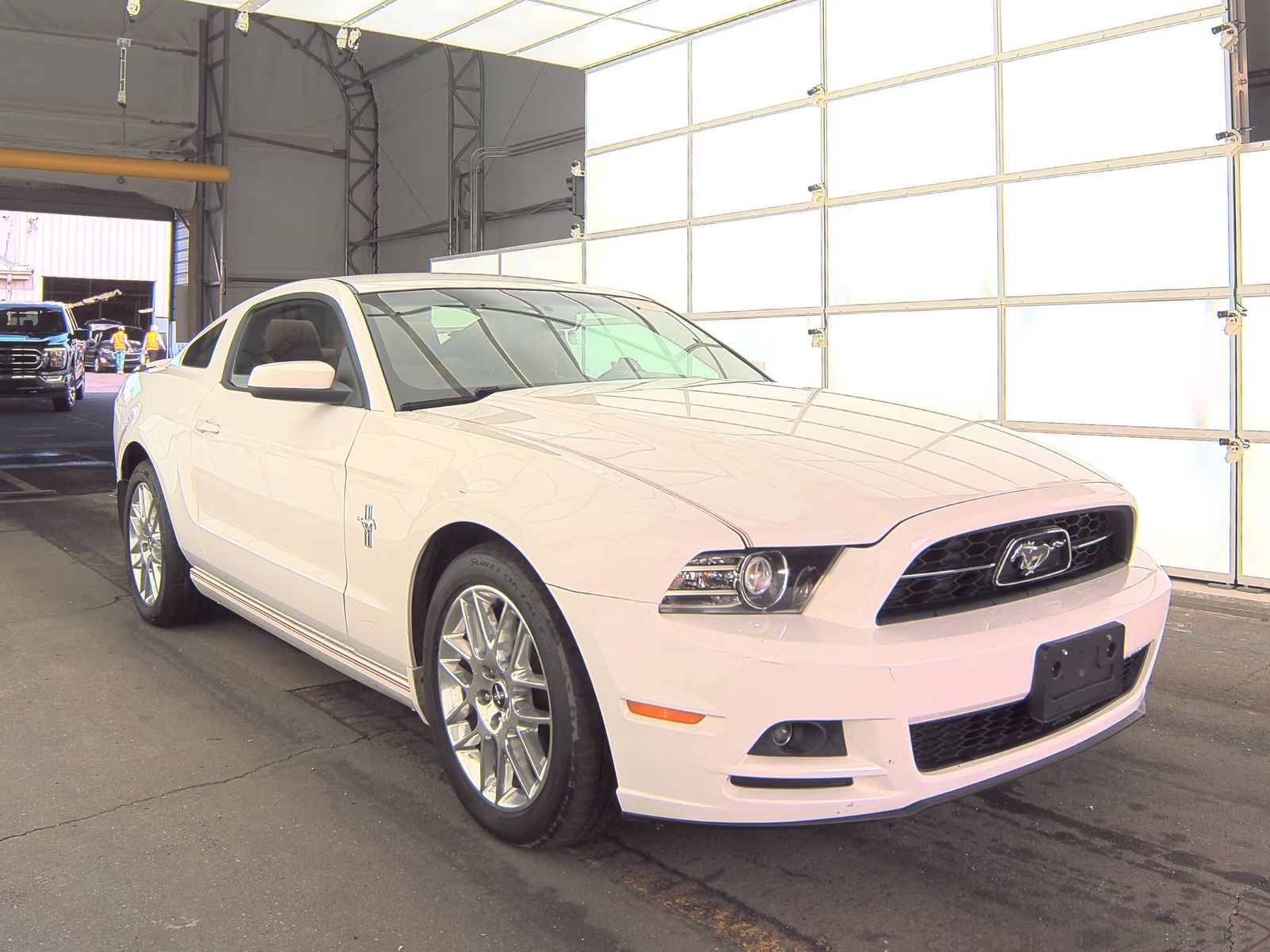 2013 Ford Mustang V6 Premium RWD