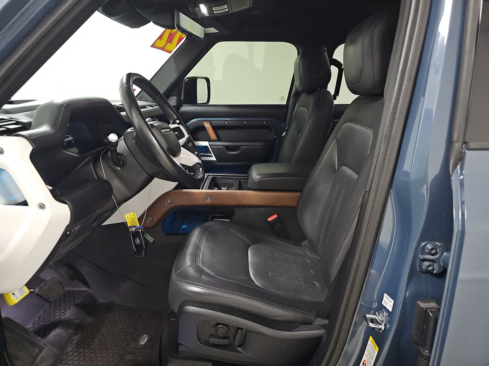 2022 Land Rover Defender 110 X-Dynamic HSE AWD