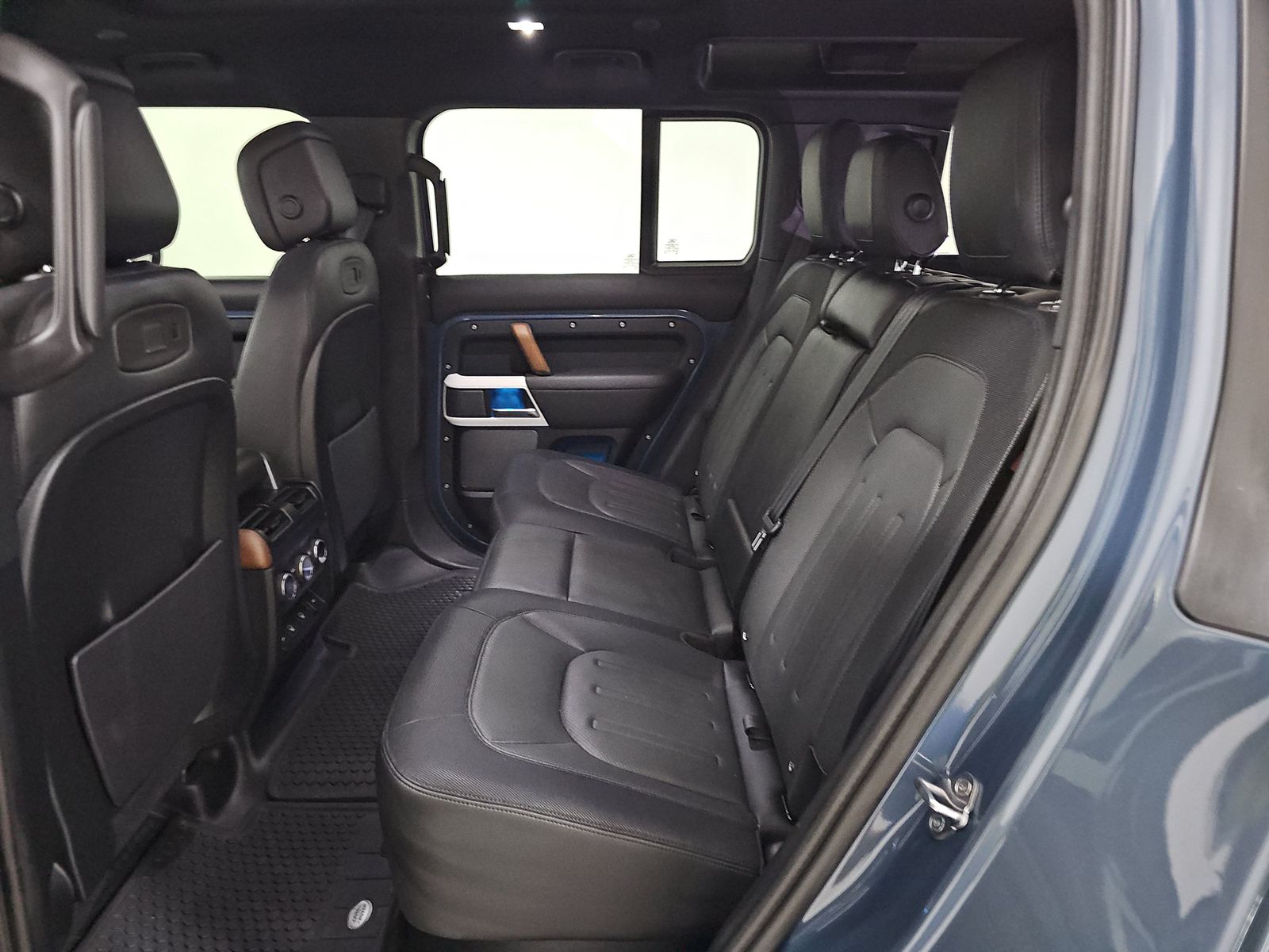 2022 Land Rover Defender 110 X-Dynamic HSE AWD