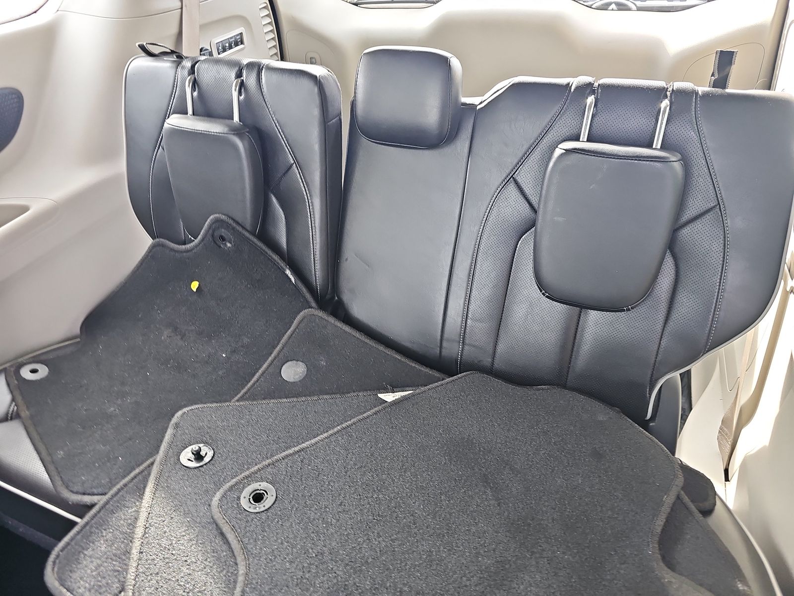 2022 Chrysler Pacifica Limited FWD