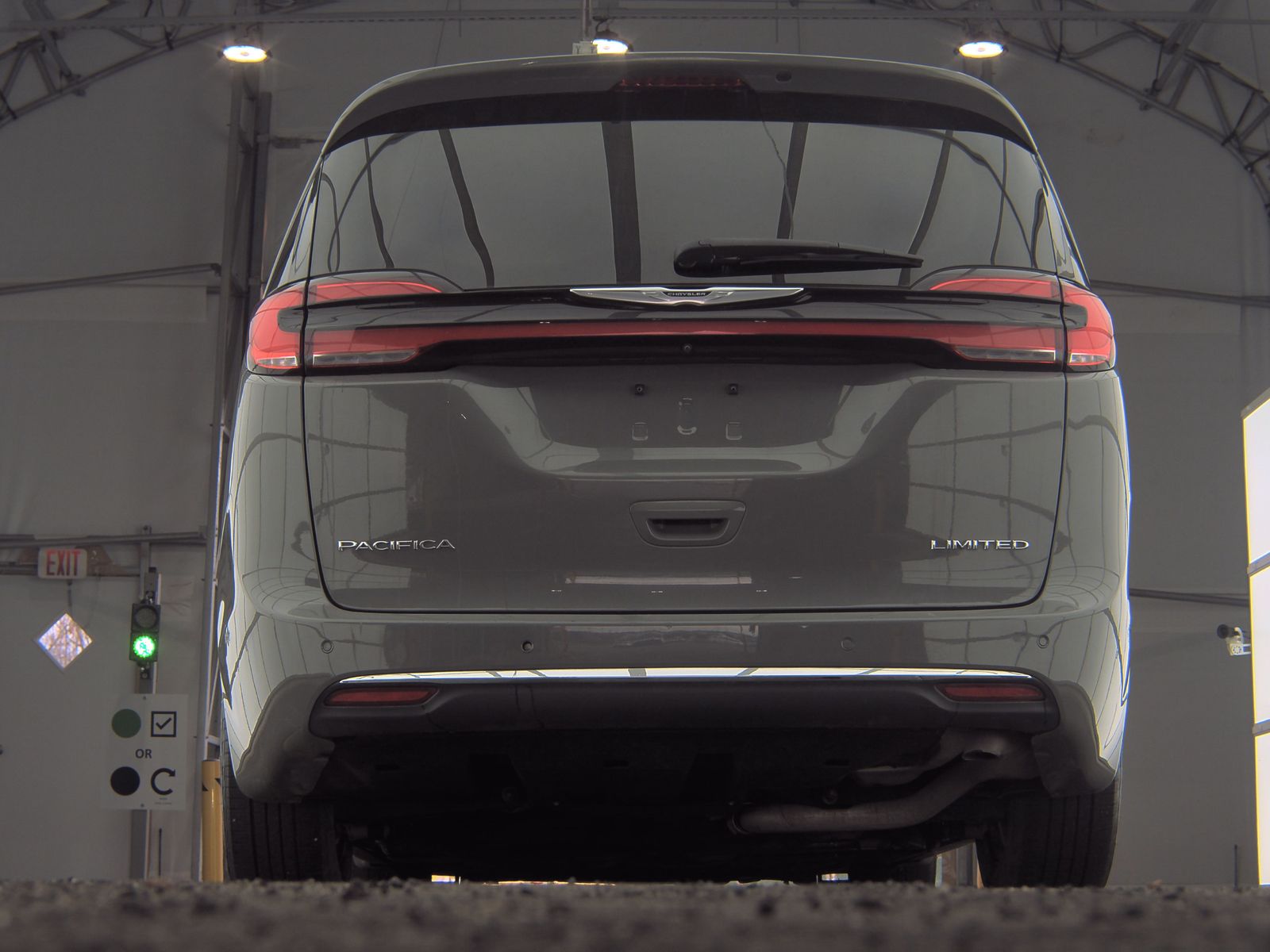 2022 Chrysler Pacifica Limited FWD