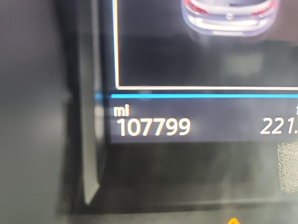 2017 Volkswagen Golf R 2.0T AWD